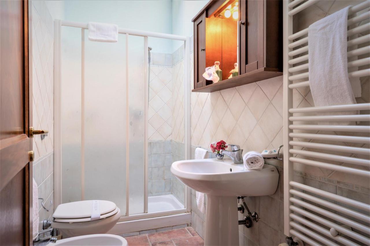 Borgo Il Villino Guest House Casole d'Elsa Exterior photo