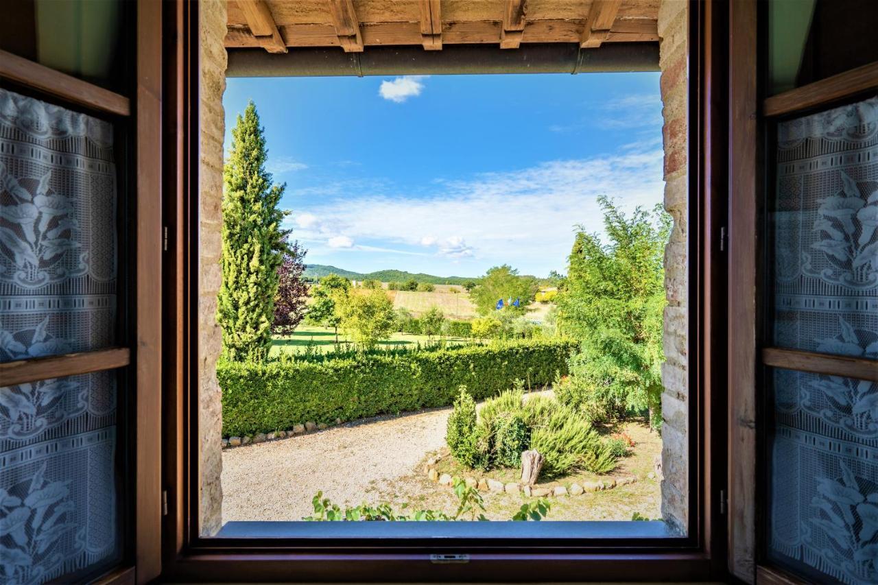 Borgo Il Villino Guest House Casole d'Elsa Exterior photo