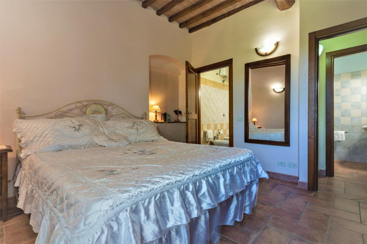 Borgo Il Villino Guest House Casole d'Elsa Exterior photo